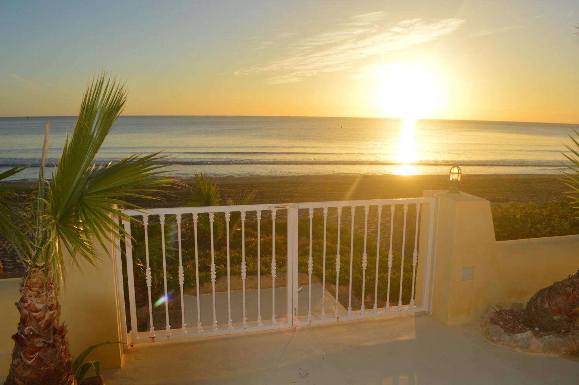 Maravilloso Apartamento Amanecer Cabo A Pie De Playa Y Mar En Chalet Roquetes 阿利坎特 外观 照片